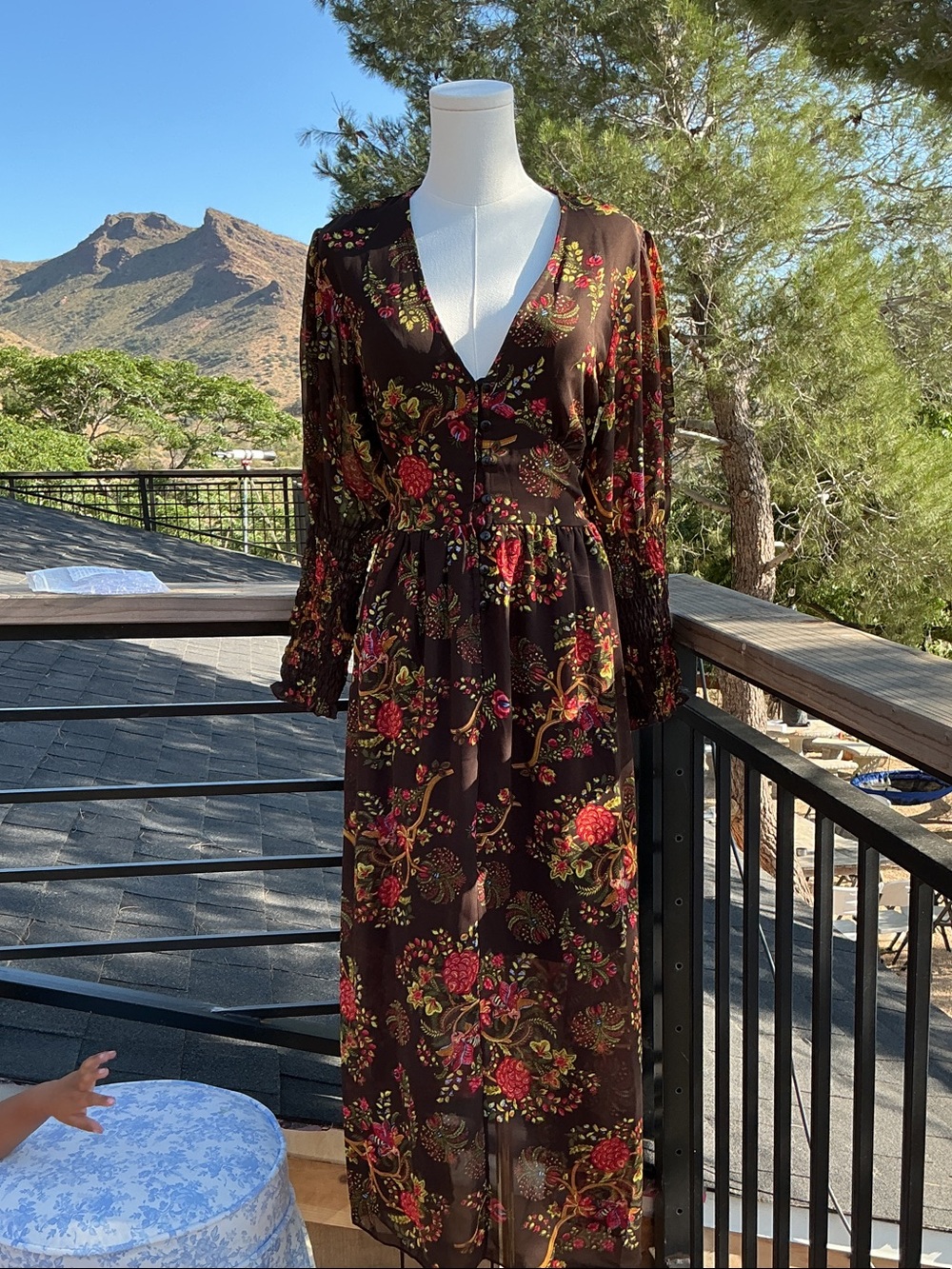 Brown Floral V-Neck Long Sleeve Maxi Dress